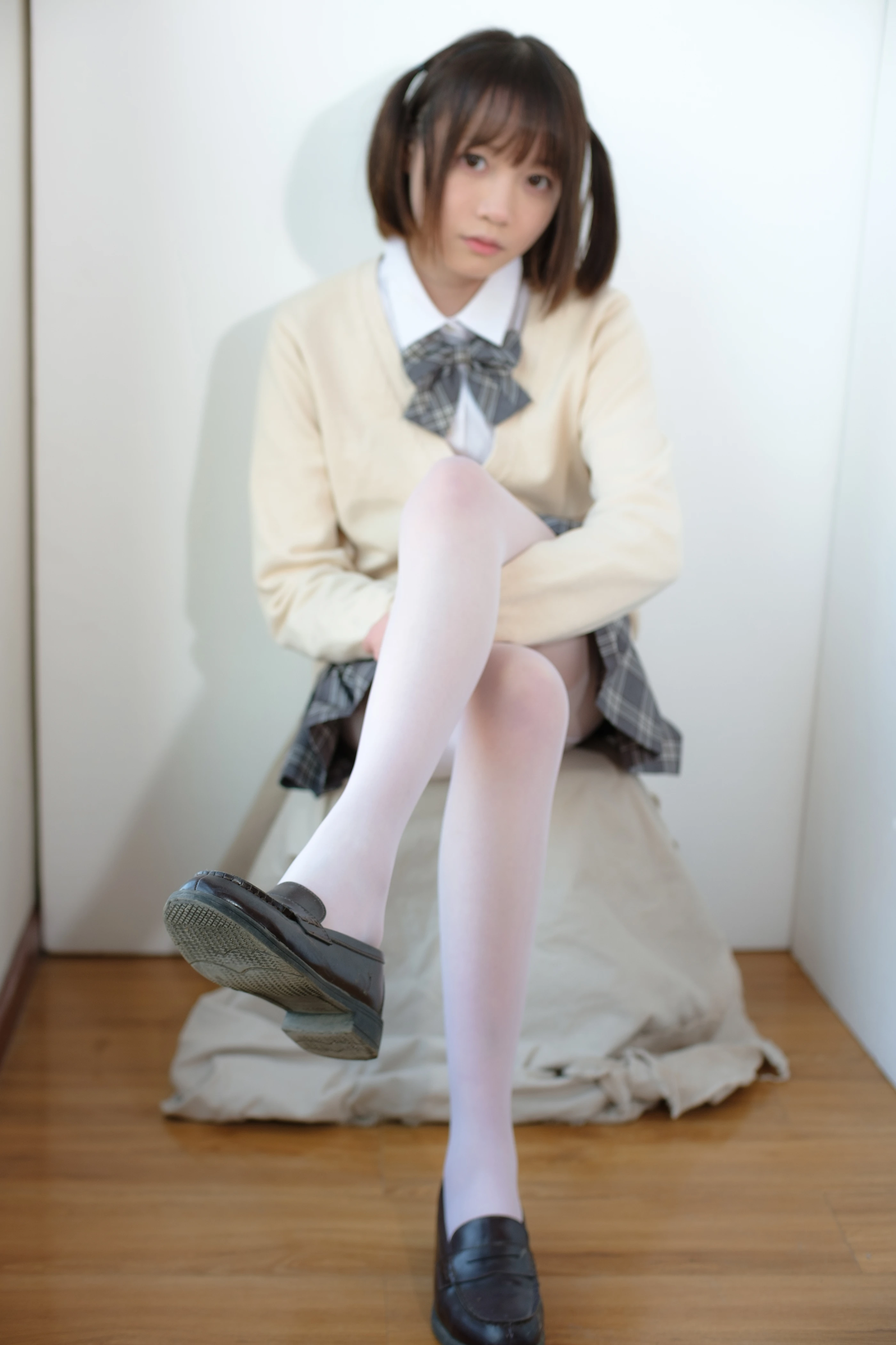 森萝财团 [X-010-SSR] JK校服白丝 [83P 1V]插图8
